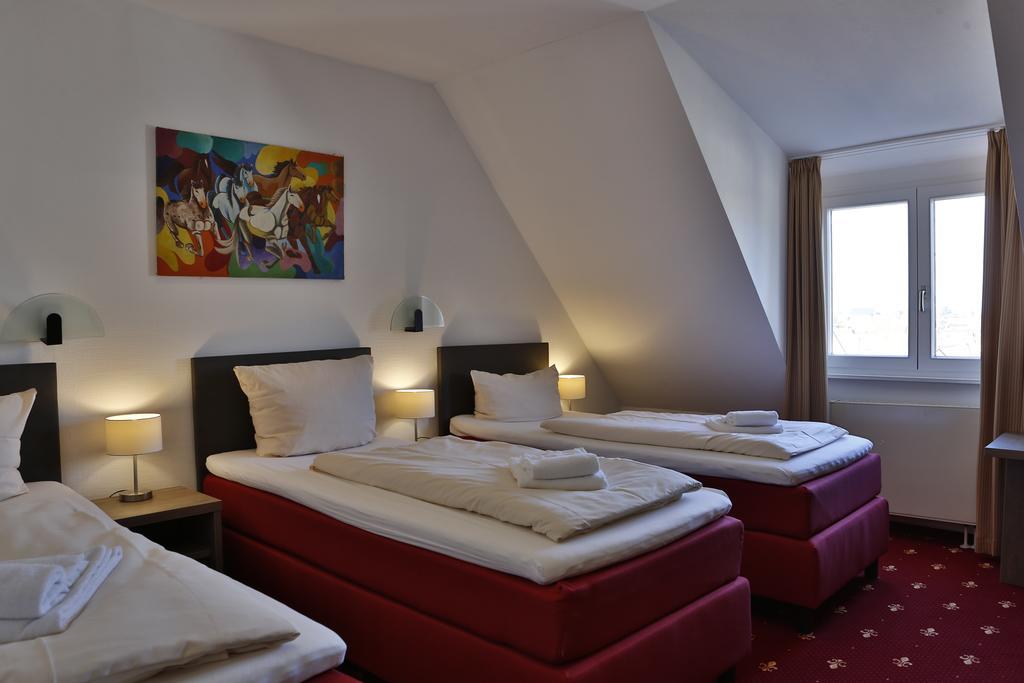 Hotel Maurer Карлсруе Екстер'єр фото