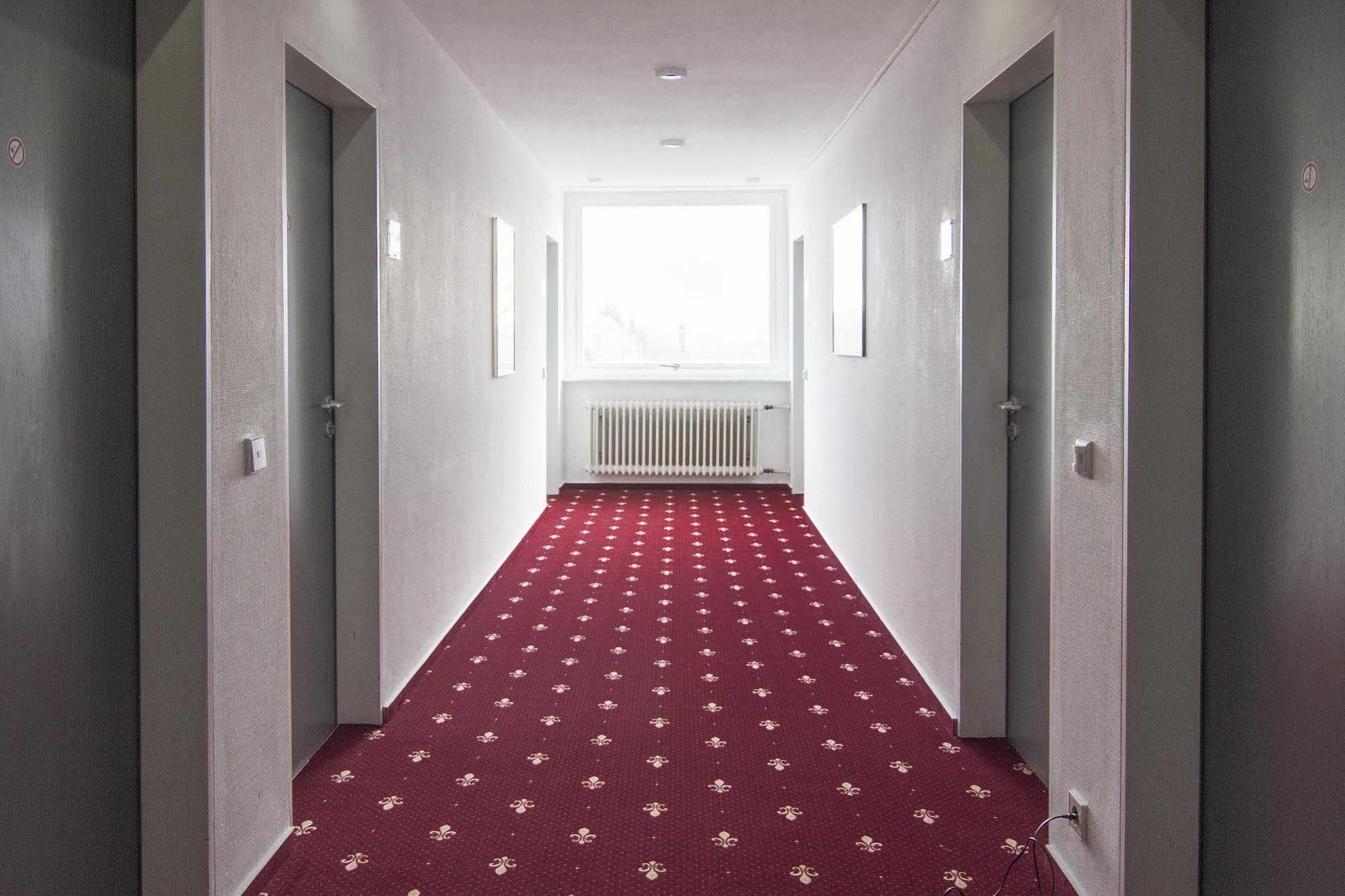 Hotel Maurer Карлсруе Екстер'єр фото