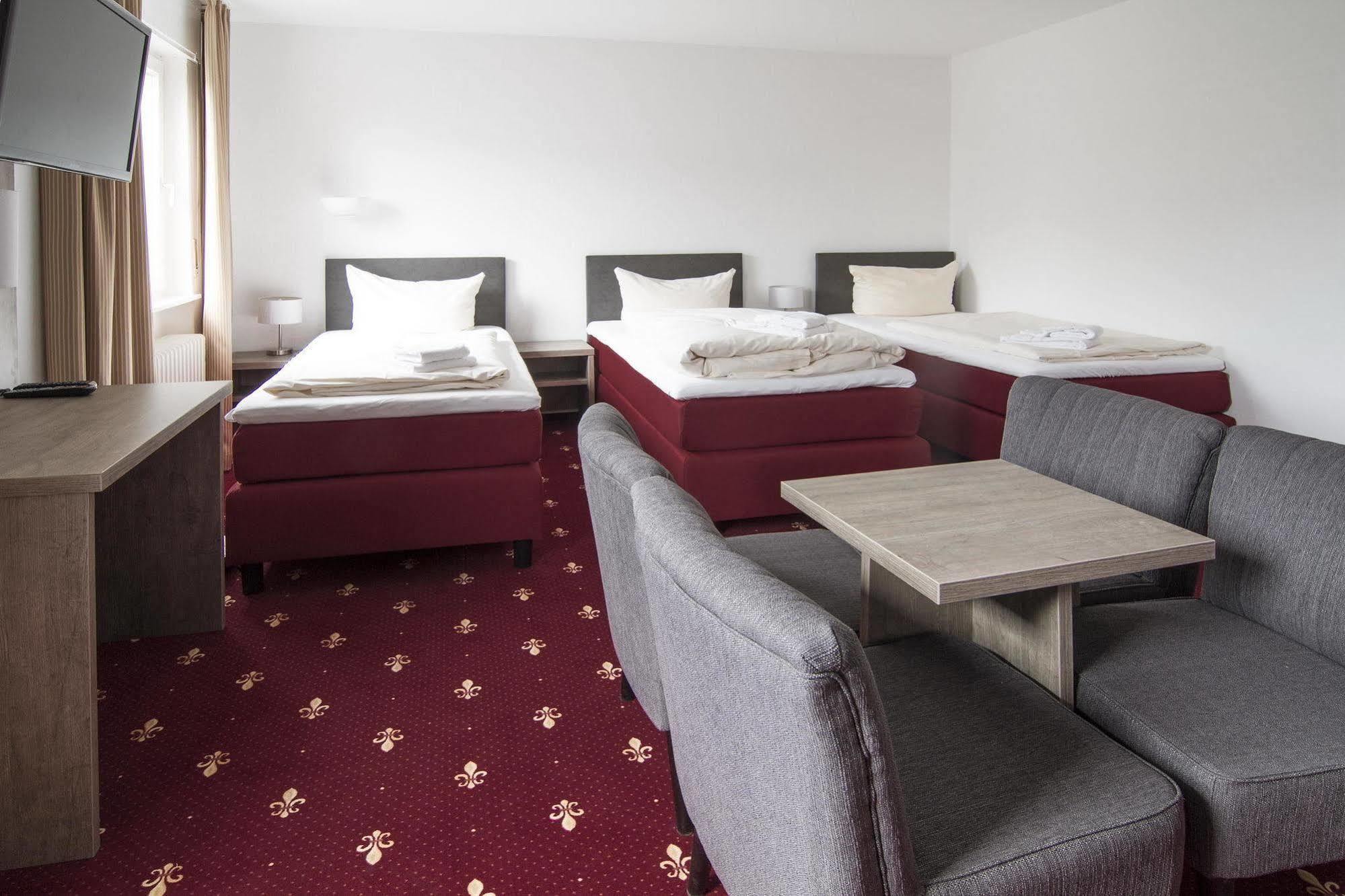 Hotel Maurer Карлсруе Екстер'єр фото