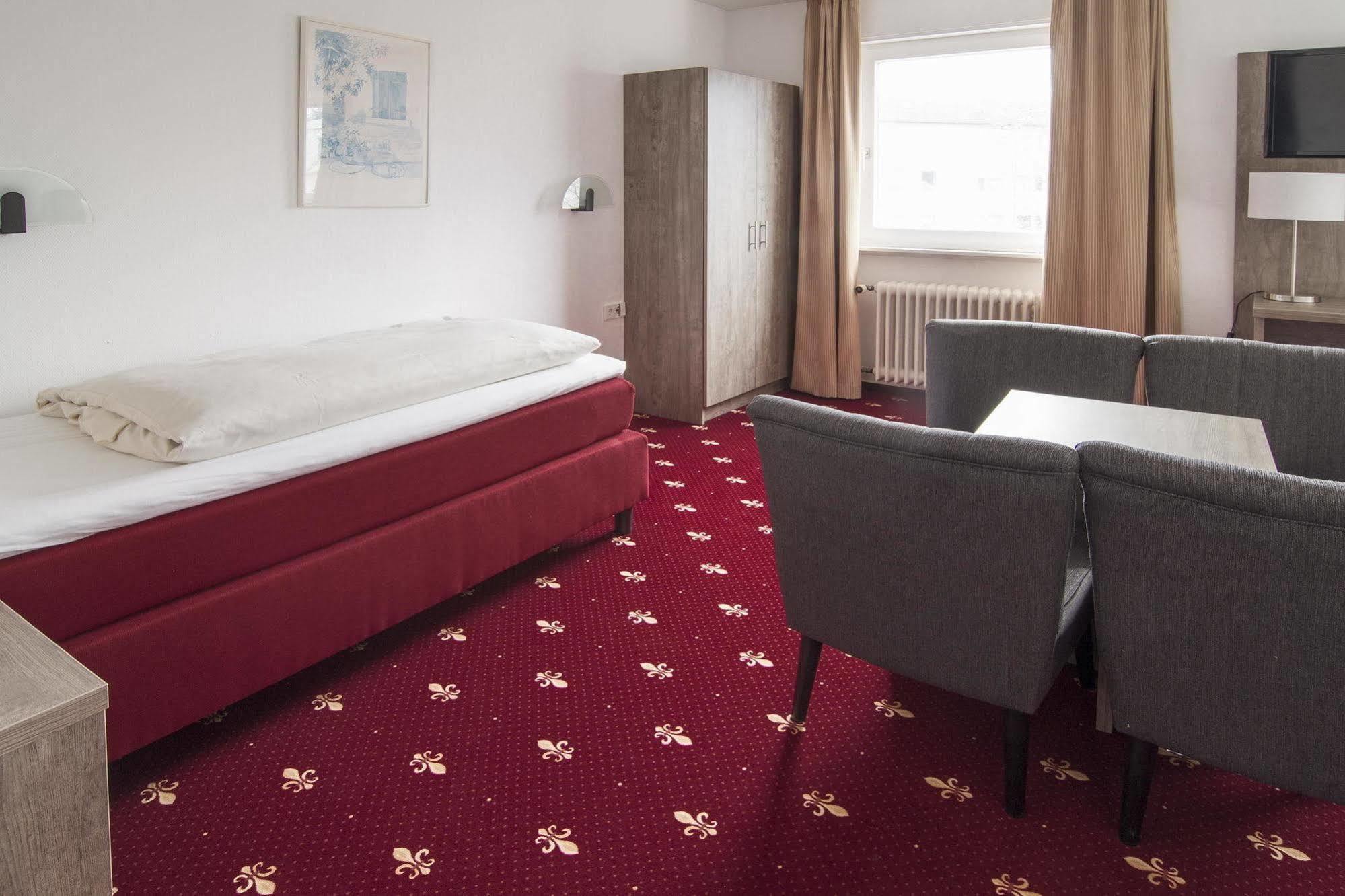Hotel Maurer Карлсруе Екстер'єр фото