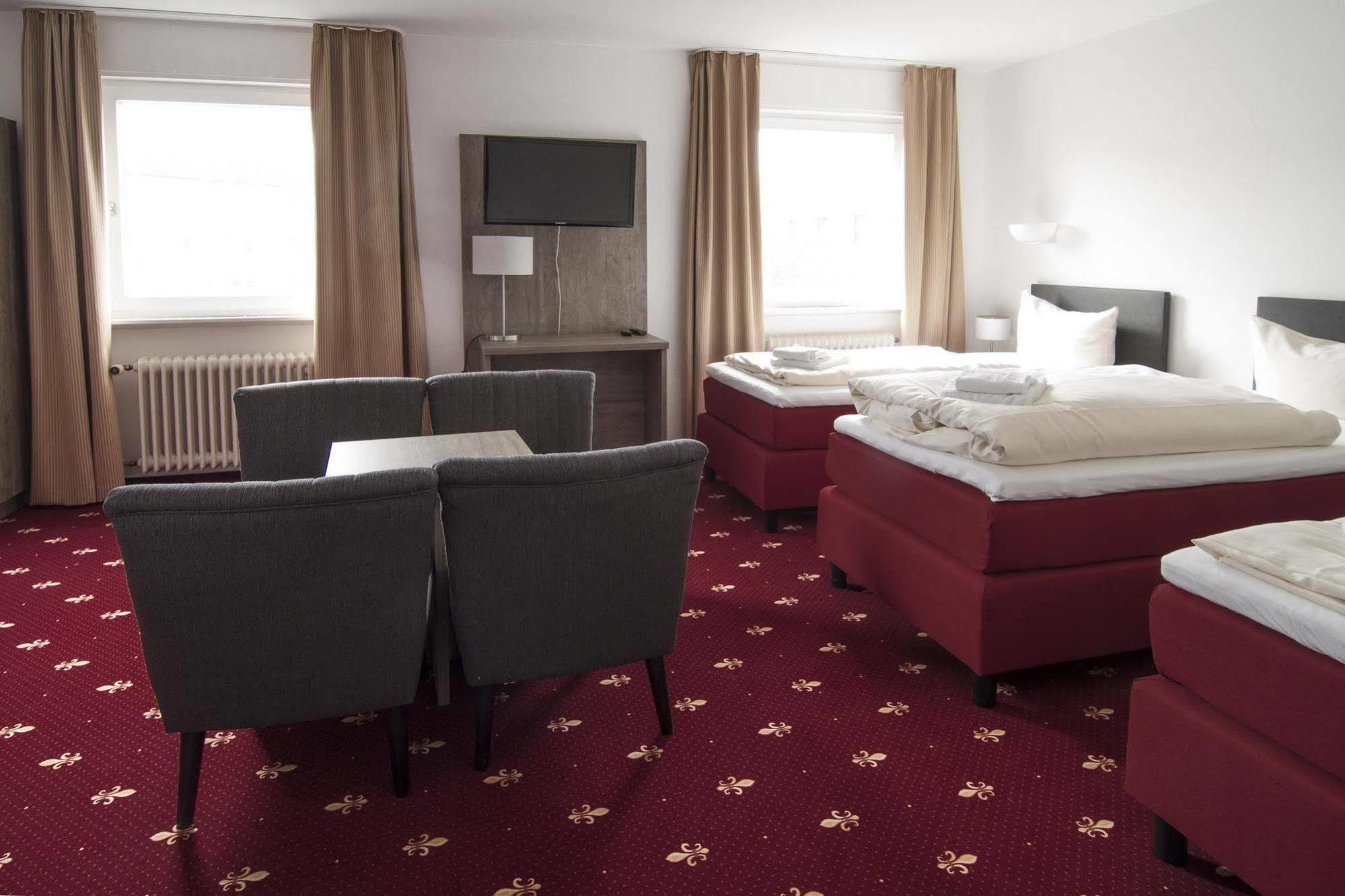 Hotel Maurer Карлсруе Екстер'єр фото